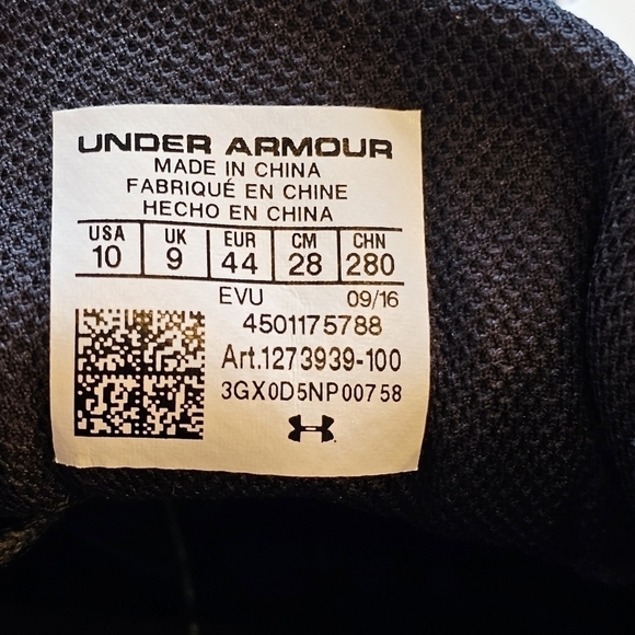 Under Armour Kick Sprint Spike Track Shoes Sneakers 1273939-100, Size 10 - Picture 9 of 12